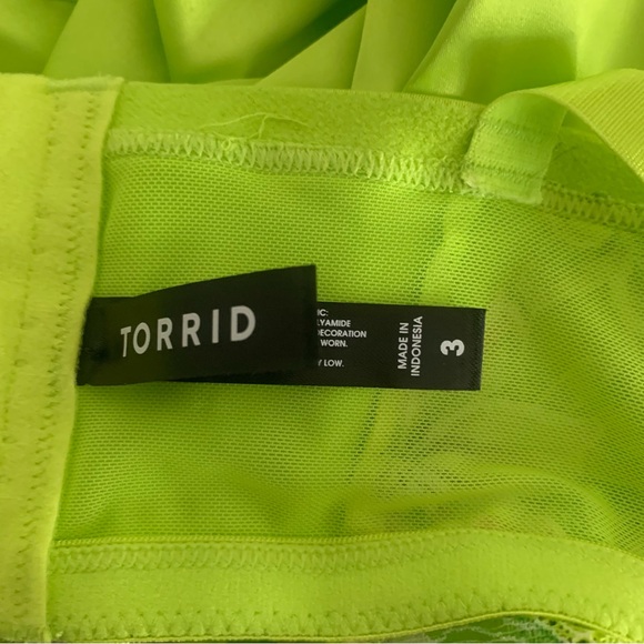 Torrid Size 3/22-24 Bright Chanteuse Green 3D Floral Mesh Embroidered Lingerie - Picture 5 of 7